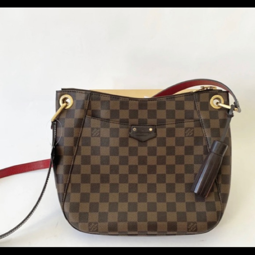 LOUIS VUITTON SOUTH BANK CROSSBODY